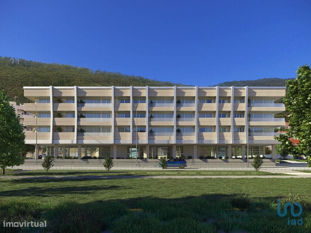 142m² Commercial property in Viana do Castelo, Portugal No. 158808