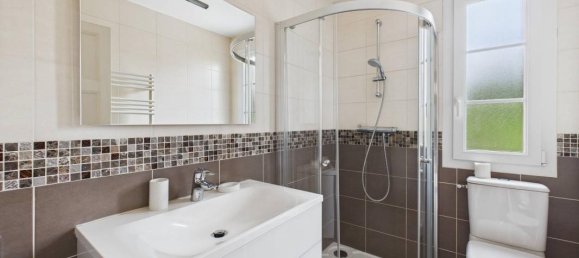 2 bedrooms House in Houilles, France No. 327222 14