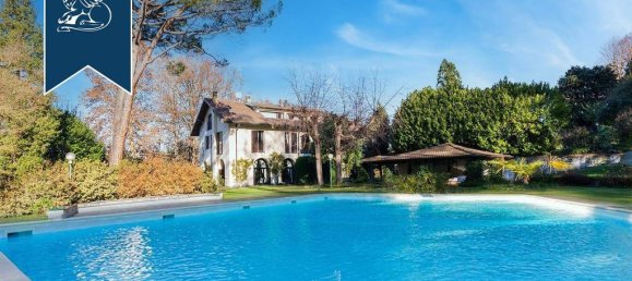 Villa de 9 dormitorios en Castelletto sopra Ticino, Italy No. 313173 2