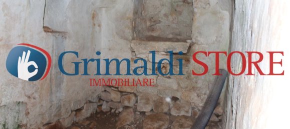 6 rooms House in San Michele Salentino, Italy No. 78769 11