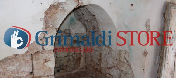 6 rooms House in San Michele Salentino, Italy No. 78769 22