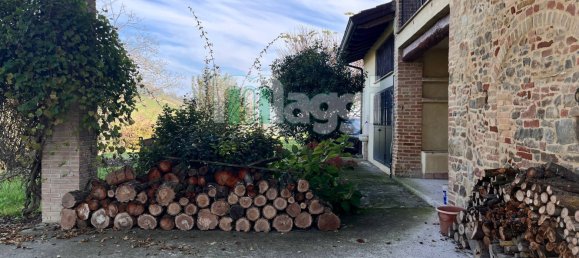 6 bedrooms House in Salsomaggiore Terme, Italy No. 209564 5