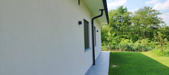 4 rooms Villa in Comignago, Italy No. 24198 13