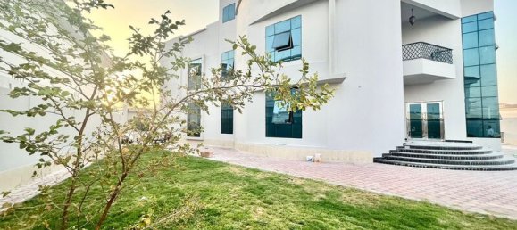 Вилла с 5 спальнями в Аль-Барша, ОАЭ № 102736 7