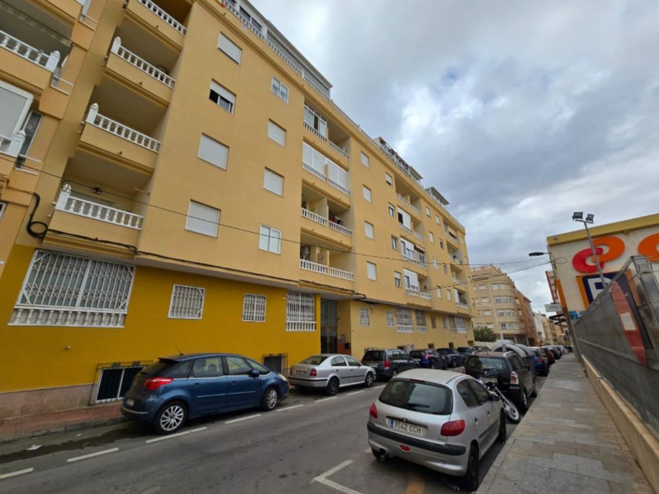2 Schlafzimmer Wohnung in Torrevieja, Spain, Nr. 281566