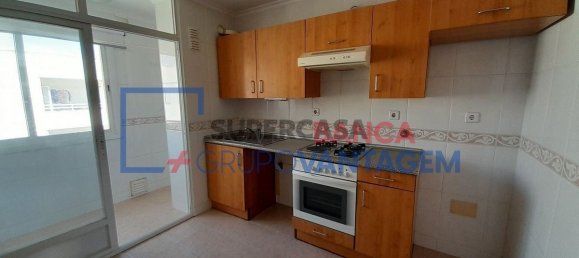 3 Schlafzimmer Wohnung in Moita, Portugal, Nr. 295650 8