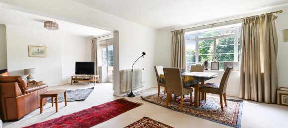 3 bedrooms Apartment in London, United Kingdom No. 9925 8