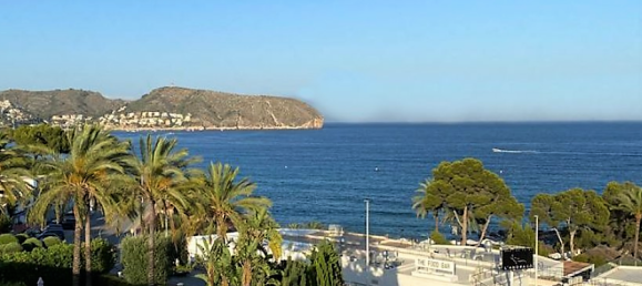 4 bedrooms Villa in Moraira, Spain No. 4401 3