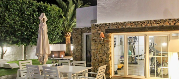 4 bedrooms Villa in Moraira, Spain No. 4401 8