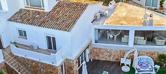 4 bedrooms Villa in Moraira, Spain No. 4401 2