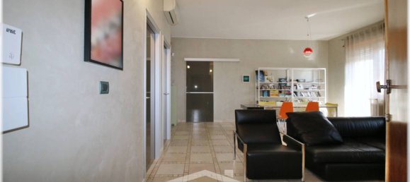 2 bedrooms Villa in Villarbasse, Italy No. 98442 13