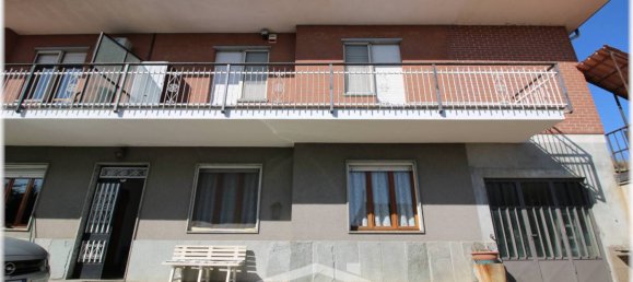 2 bedrooms Villa in Villarbasse, Italy No. 98442 2