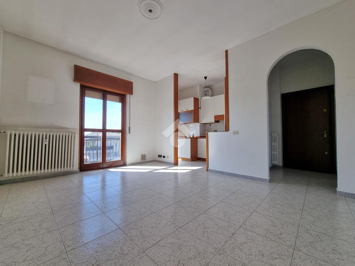 3 rooms Apartment in Carugate, Italy No. 15071