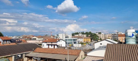 3 rooms Apartment in Carugate, Italy No. 15071 25