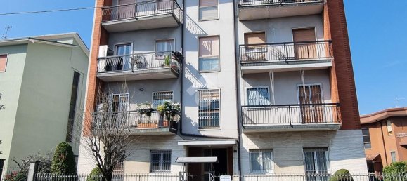 3 rooms Apartment in Carugate, Italy No. 15071 41