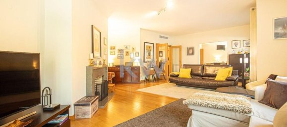 5 bedrooms Apartment in Lisbon, Portugal No. 65980 3