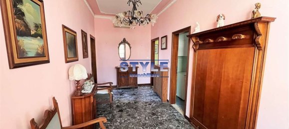 Casa de 6 habitaciónes en Mira, Italy No. 60570 66