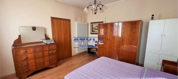 Casa de 6 habitaciónes en Mira, Italy No. 60570 18