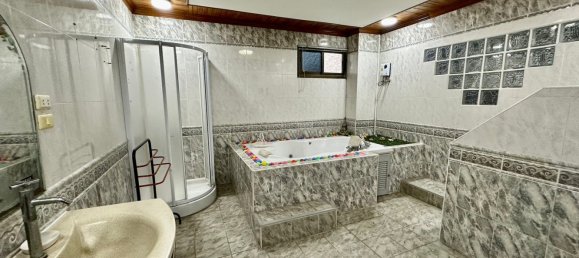 6 bedrooms Cafe / restaurant in Pattaya, Thailand No. 8394 18