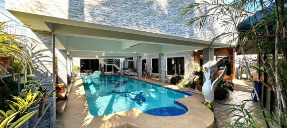 6 bedrooms Cafe / restaurant in Pattaya, Thailand No. 8394 4