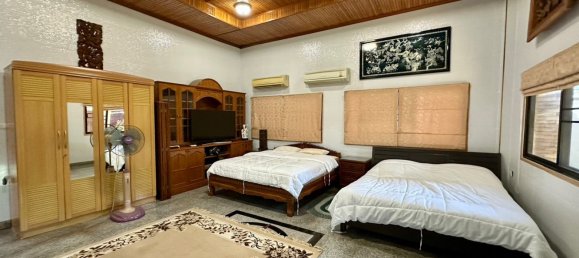 6 bedrooms Cafe / restaurant in Pattaya, Thailand No. 8394 10