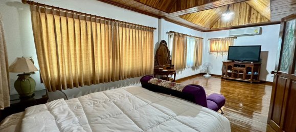 6 bedrooms Cafe / restaurant in Pattaya, Thailand No. 8394 21