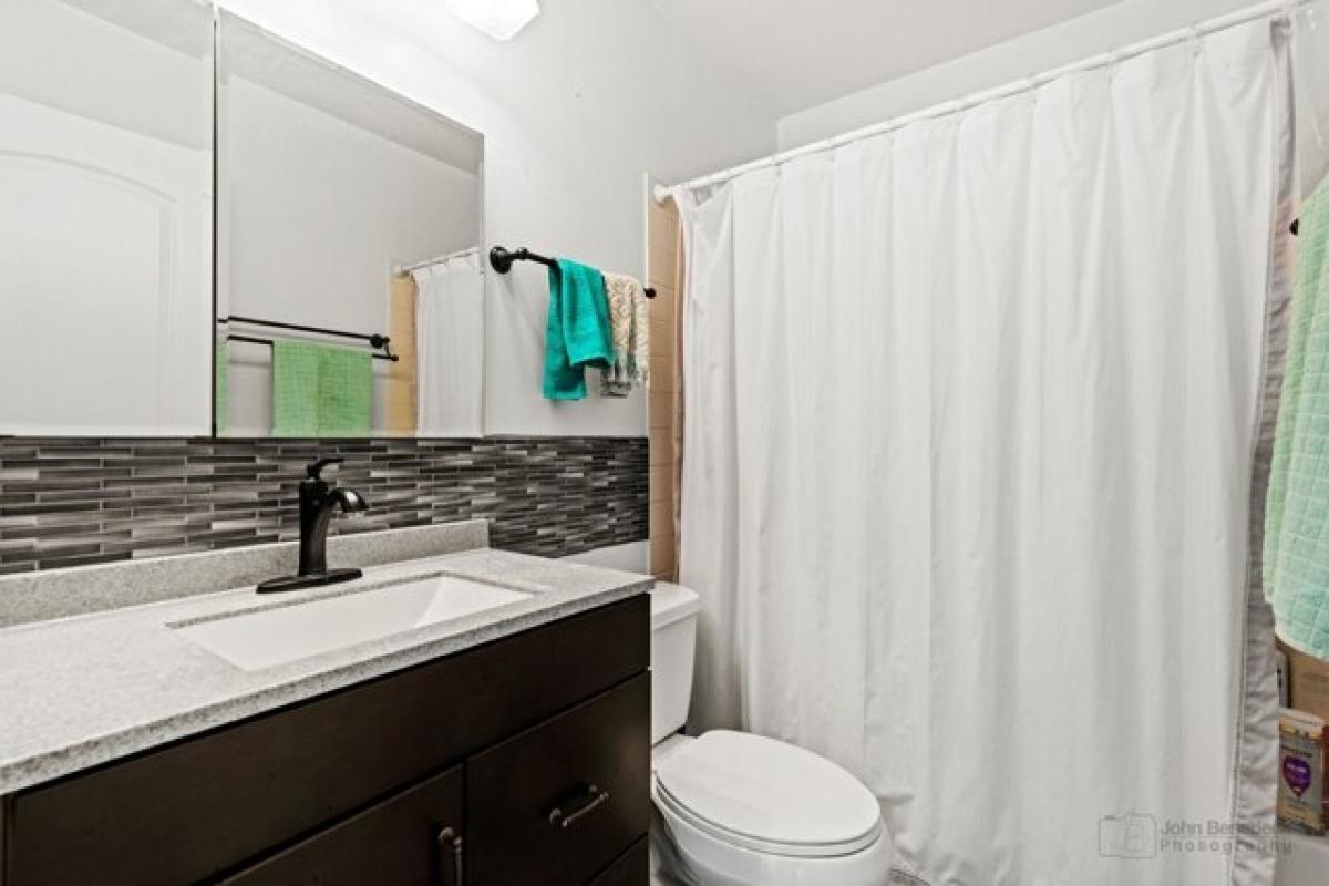 4 bedrooms House in Lake in the Hills, USA No. 437790