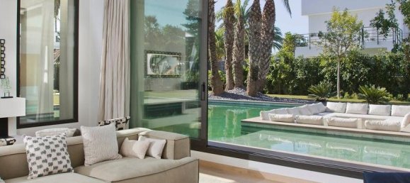 4 Schlafzimmer Villa in Marbella, Spain, Nr. 25497 11