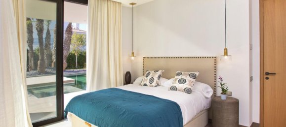 4 Schlafzimmer Villa in Marbella, Spain, Nr. 25497 4