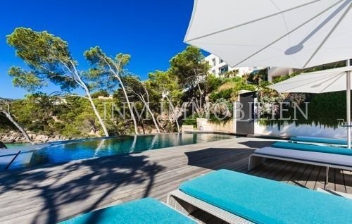 Villa de 9 dormitorios en Peguera, Spain No. 144215