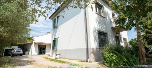 7 bedrooms House in Tresignana, Italy No. 328500 8