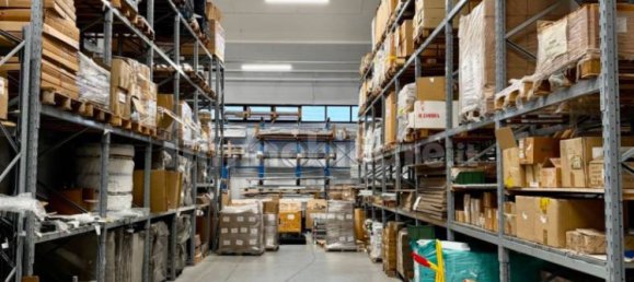 3590m² Warehouse in Caponago, Italy No. 311098 41