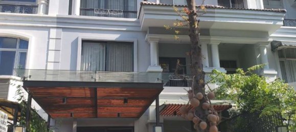 126m² Townhouse in District 7, Vietnam No. 15705 2