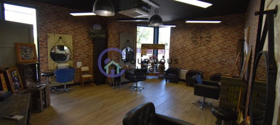 90m² Commercial property in Bully-les-Mines, France No. 263406 4