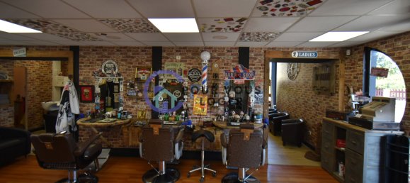 90m² Commercial property in Bully-les-Mines, France No. 263406 11