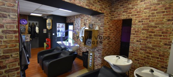 90m² Commercial property in Bully-les-Mines, France No. 263406 8