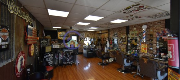 90m² Commercial property in Bully-les-Mines, France No. 263406 2