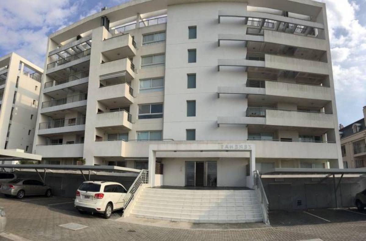 Квартира с 2 спальнями в Тигре, Аргентина № 3932