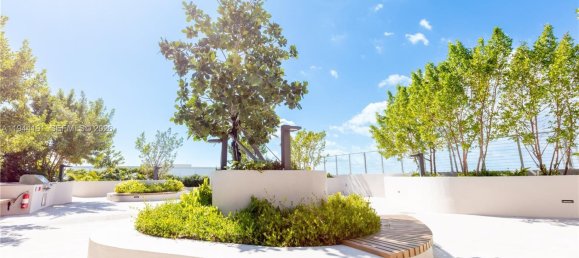 3 dormitorios propiedad comercial en venta en Miami, Miami-Dade, Florida, USA № 614581 13