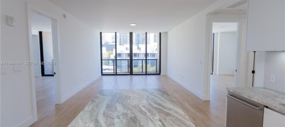 3 dormitorios propiedad comercial en venta en Miami, Miami-Dade, Florida, USA № 614581 17