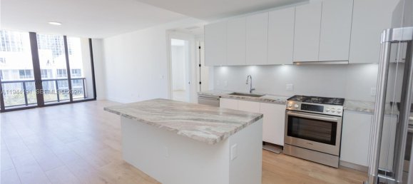 3 dormitorios propiedad comercial en venta en Miami, Miami-Dade, Florida, USA № 614581 16