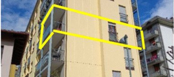 5 rooms Apartment in Sondrio, Italy No. 3501 4