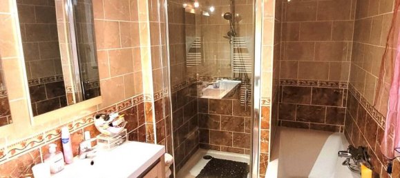 3 bedrooms House in Amiens, France No. 44410 4