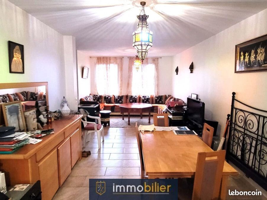 3 bedrooms House in Amiens, France No. 44410