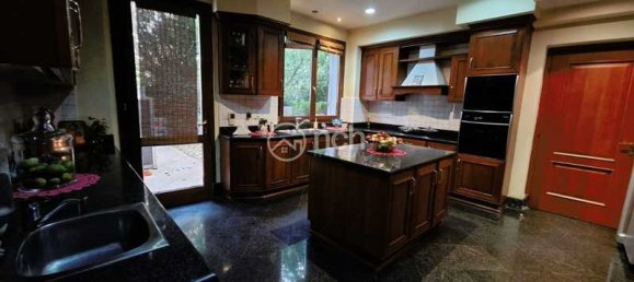 4 Schlafzimmer Haus in Strovolos, Cyprus, Nr. 11893 12