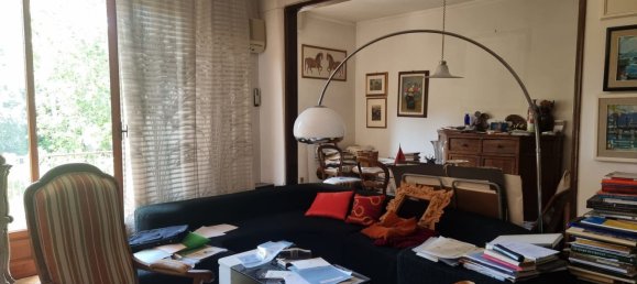 6 rooms Apartment in Florence, Italy No. 279523 5