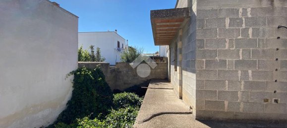 Casa de 2 dormitorios en Alliste, Italy No. 377609 13