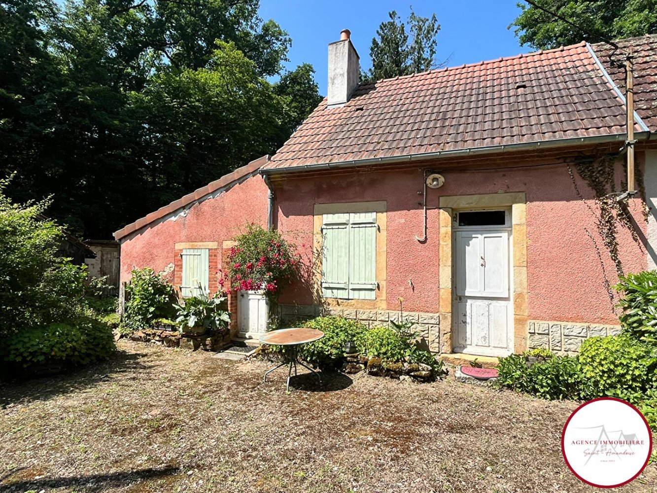 1 bedroom House in Isle-et-Bardais, France No. 204673