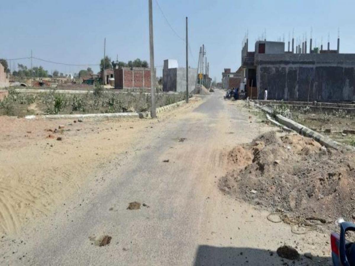  Land in Lucknow, India No. 29678