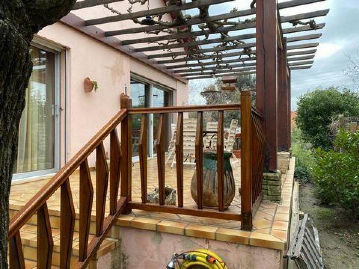 5 bedrooms House in Orange, France No. 9440